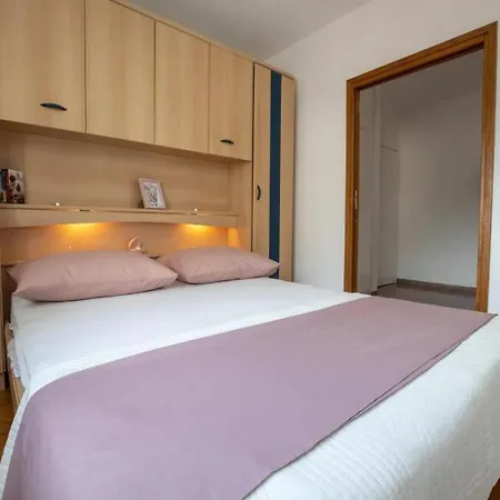 Apartamento With Wifi - 24438 *